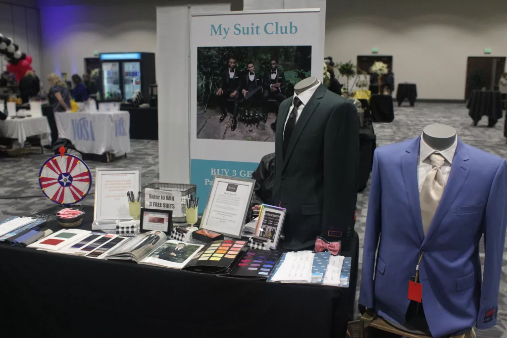 mysuitclub_booth