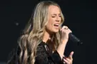 getty_gabbybarrett_091225143049