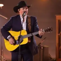 m_zach20top20cma_frank20micelotta_112525450883