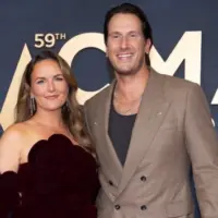 m_russelldickersonwifekailey444331