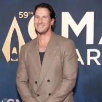 m_russelldickersoncma_120825175055