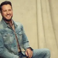 m_lukebryanidolposed2026abc398404