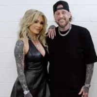 getty_bunnie20and20jelly20roll_030926643398