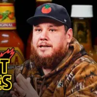 m_lukecombshotones271883