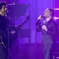 getty_dan20and20shay_040326239069