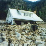 oregon-landslide-house-in-rocks