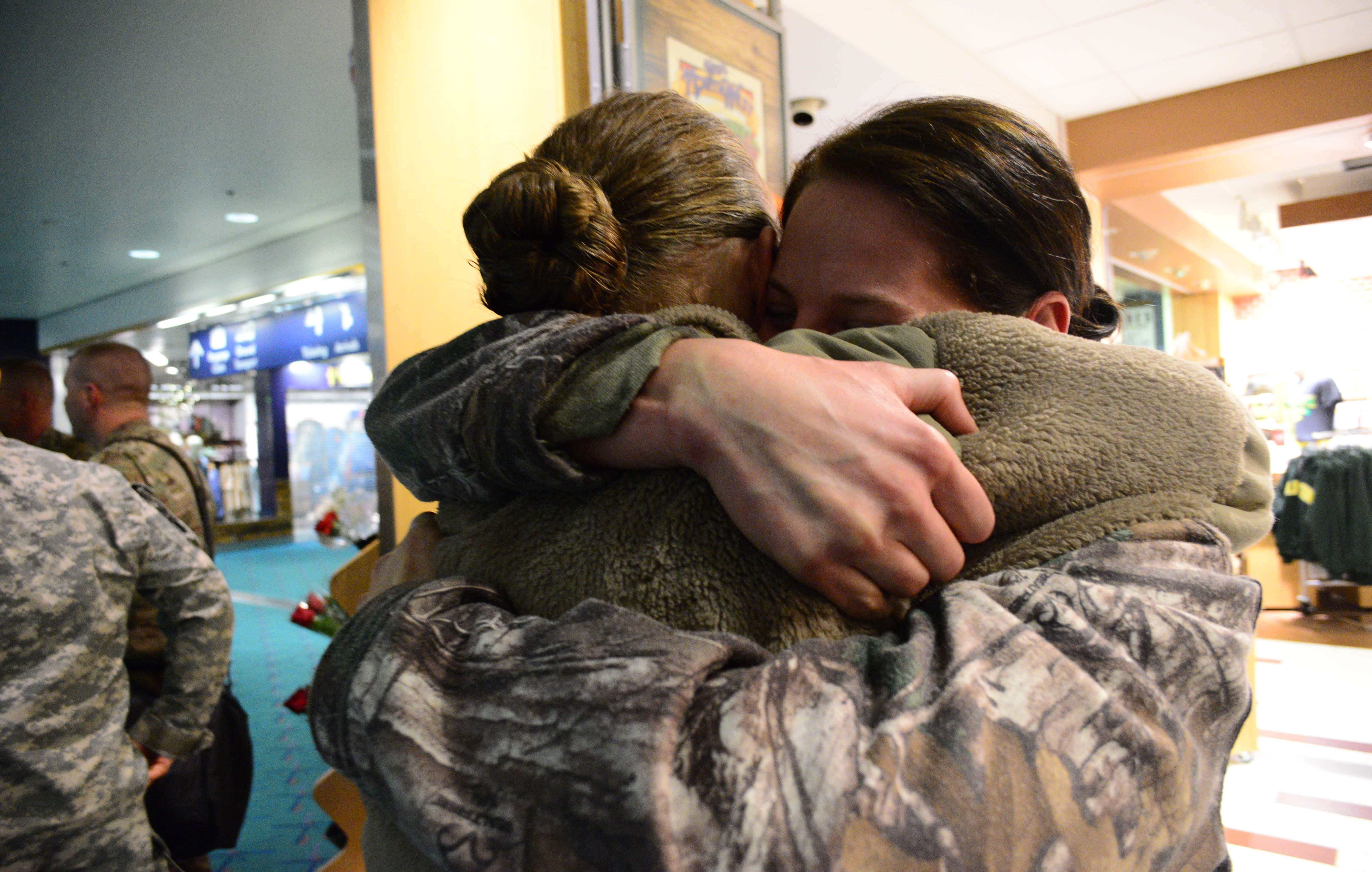 Some Soldiers Came Home In Time For Christmas | MyCentralOregon.com ...