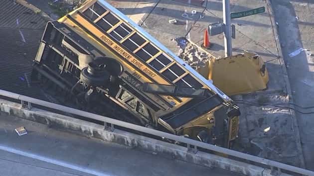 Two Students Dead in Houston School Bus Crash | MyCentralOregon.com ...