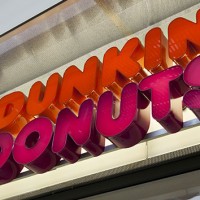 getty_91815_dunkindonuts