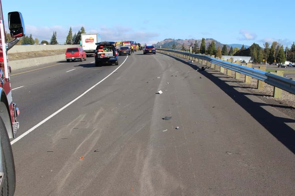 Fatal Crash Shuts Down Interstate 5 Near Eugene