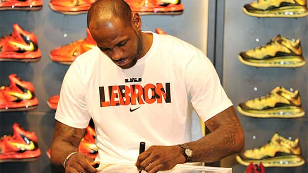 Lebron James And Nike Sign Lifetime Contract