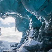 getty_1515_icelandicecave