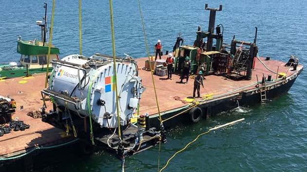 Microsoft Tests Underwater Data Center that Uses Ocean's Cooling Effect ...