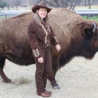 woman_selling_bison