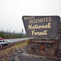 deschutes-national-forest-sign