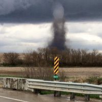 ht-tornado-nebraska-hb-170417l_12x5_1600