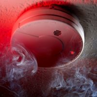 istock_111319_smokedetector