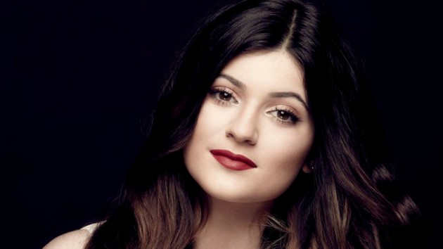 Kylie Jenner Sells Majority Stake Of Her Cosmetics Company For 600 Million Mycentraloregon 