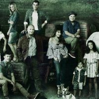 e_modern_family_cast_02062019-2