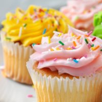 istock_73020_cupcakes