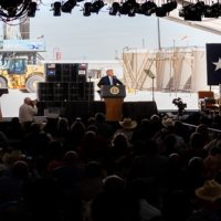 080120_whitehouseflickr_trump