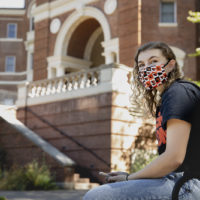 oregon-state-student-with-face-coverings