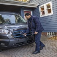 111220_ford_etransit2