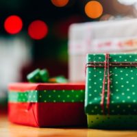 istock_111920_giftsholidays