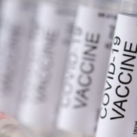 istock_121720_vaccinetool