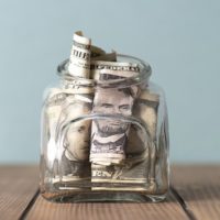 istock_100219_money-7