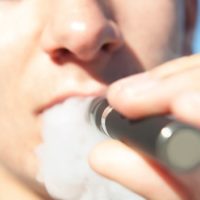 istock_011321_teensecigs