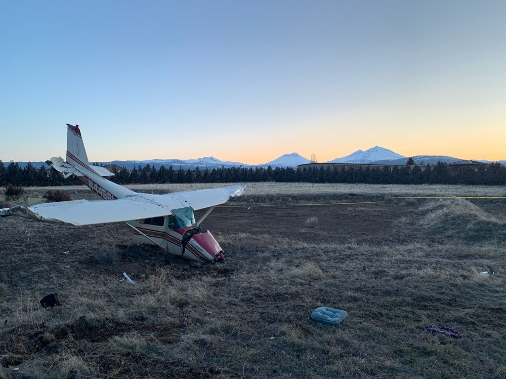 Two Survive Plane Crash In Sisters - Vimarsana News