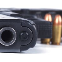 istock_32621_handgunclose