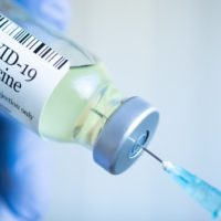 istock_32621_covidvaccine