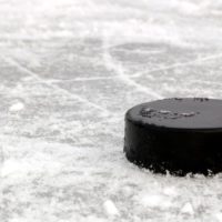 istock_51021_hockeypuck