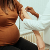 istock_060121_pregnantvax