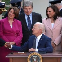 gettyimages_bidensigns_080521
