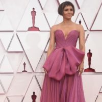 e_halleberry_081121