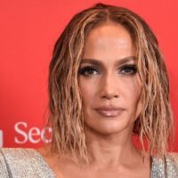 e_jennifer_lopez_06072021-2