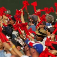 getty_110221_bravesfans