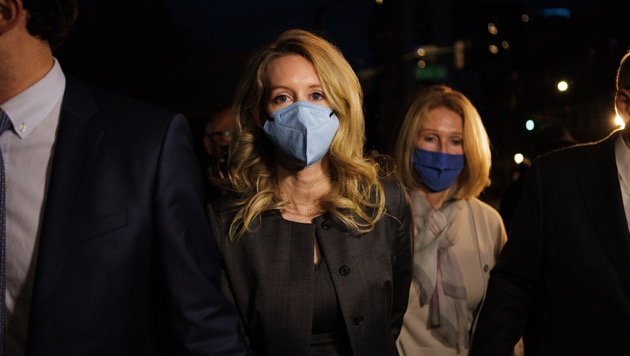 EXCLUSIVE: Juror speaks out after convicting Elizabeth Holmes - Vimarsana News