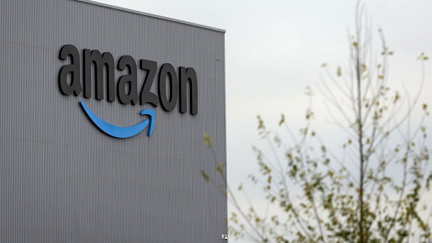 Amazon announces its 1st clothing store: here's what to know - Vimarsana News