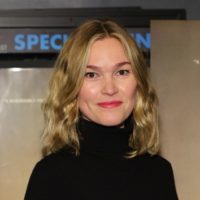 getty_julia_stiles_01272022