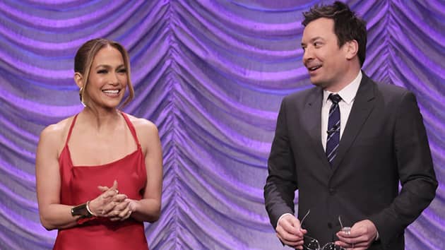 Jennifer Lopez to co-author bilingual children's book with Jimmy Fallon - Vimarsana News