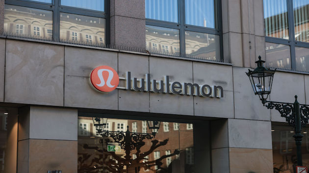 Lululemon unveils brand's first shoe line - Vimarsana News