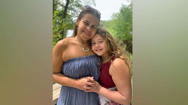 Single mother searches for a kidney donor as experts urge testing - Vimarsana News