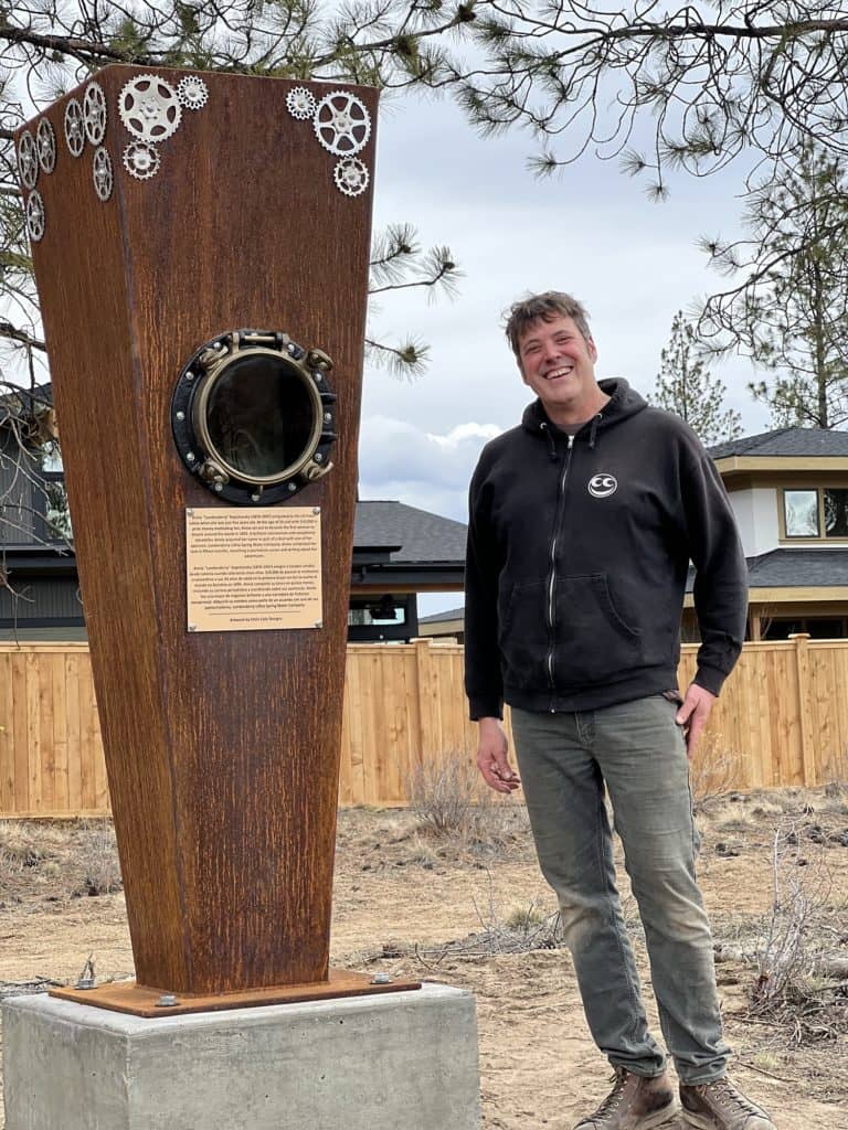 Bend Neighborhood Installs Local Art - Vimarsana News