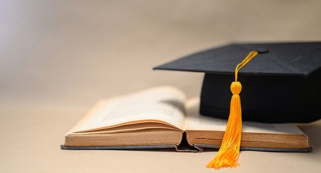 gettyimages_graduation_042822