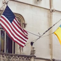 gettyimages_us_ukraineflags_050922