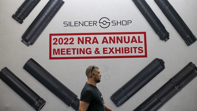 NRA convention attendees, protesters on gun control in wake of Texas school shooting - Vimarsana News